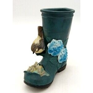 Green Resin Old Rain Boot With Mama Bird & Babies  In Nest Planter